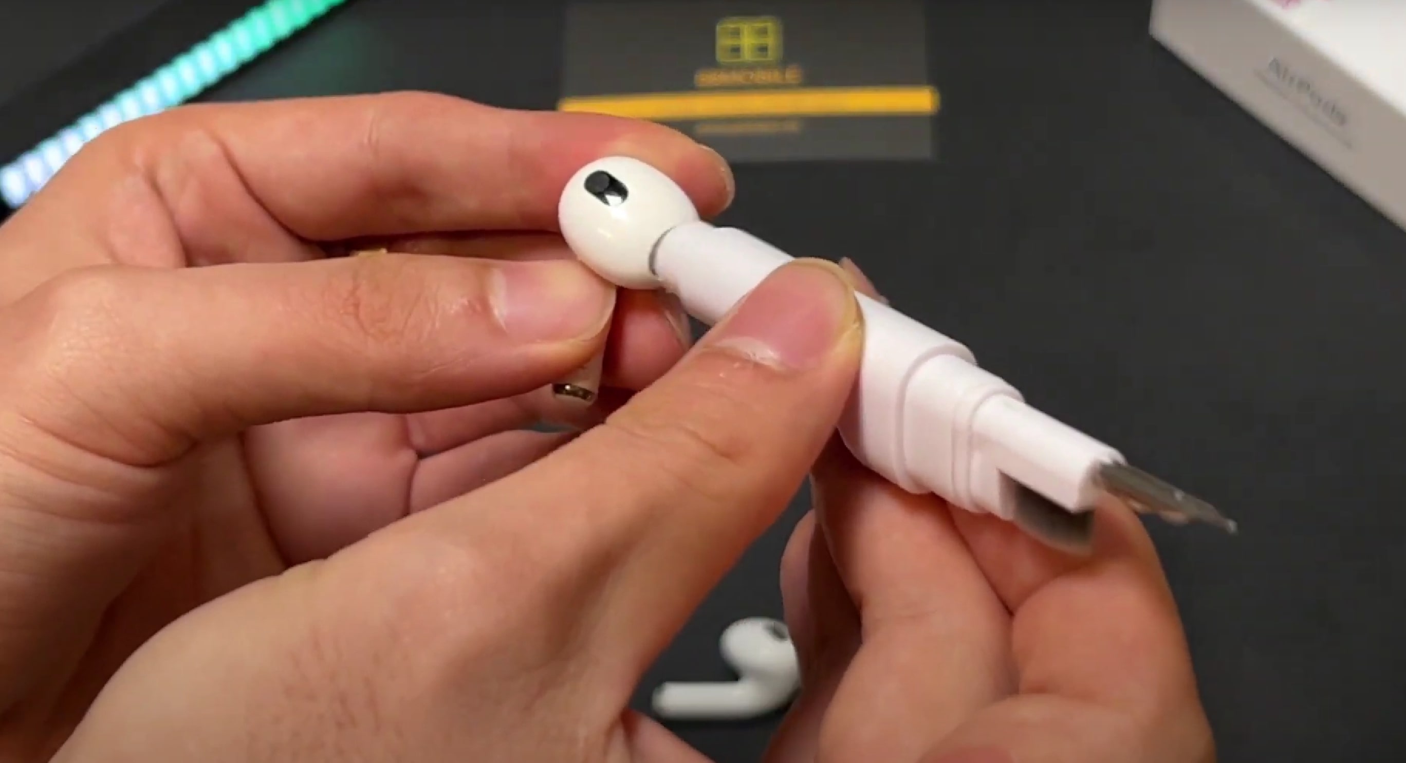 sửa lỗi tai nghe AirPod bị rè